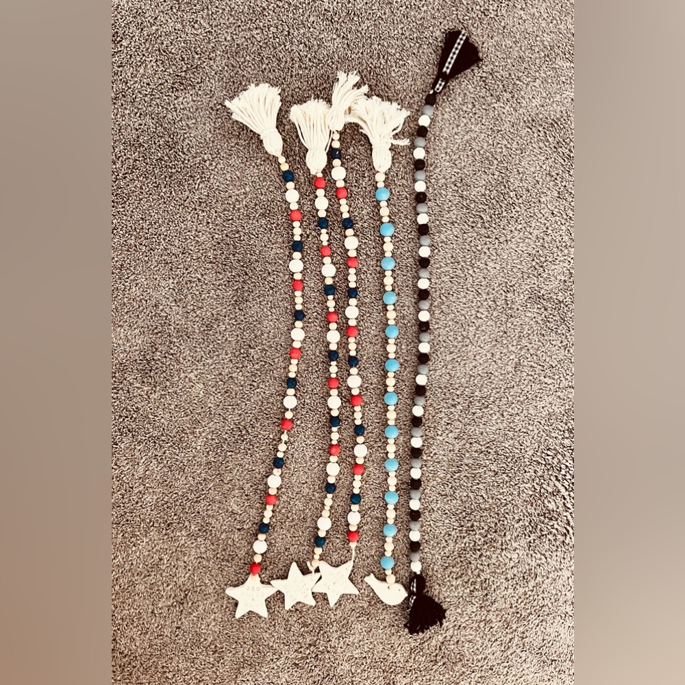 HANDMADE DECORATIVE BEADS WITH SALT DOUGH AND YARN TASSELS